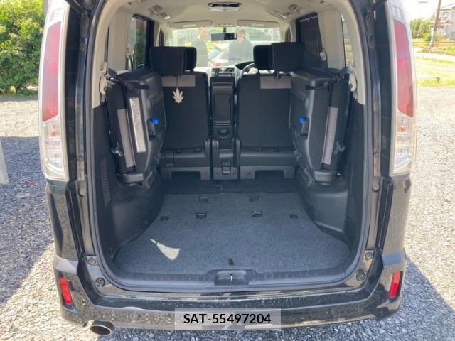 Nissan SERENA 2012-01 8316951-4