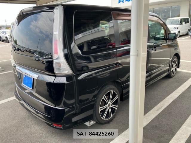 Nissan SERENA 2010-05 8316955-2