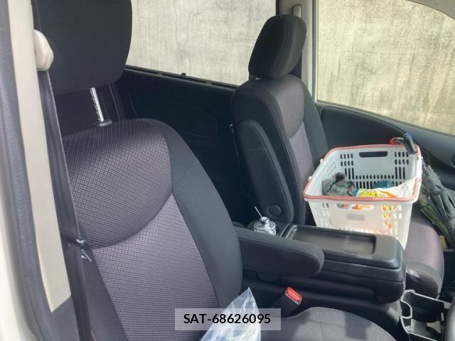 Nissan SERENA 2012-06 8316945-13
