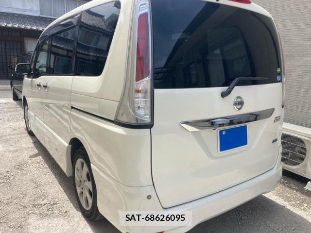 Nissan SERENA 2012-06 8316945-5