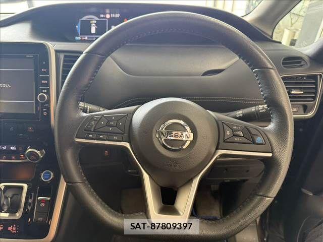 Nissan SERENA 2018-11 8316940-12