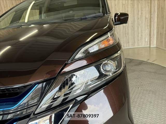 Nissan SERENA 2018-11 8316940-23