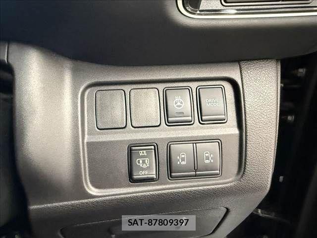 Nissan SERENA 2018-11 8316940-7