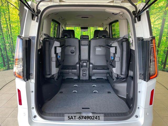 Nissan SERENA 2023-07 8316922-11