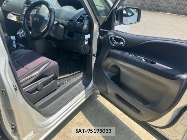 Nissan SERENA 2011-08 8316963-15