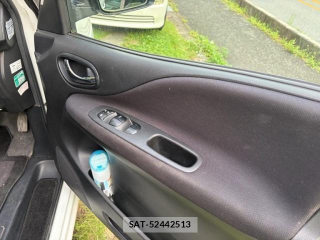 Nissan SERENA 2010-11 8316958-7