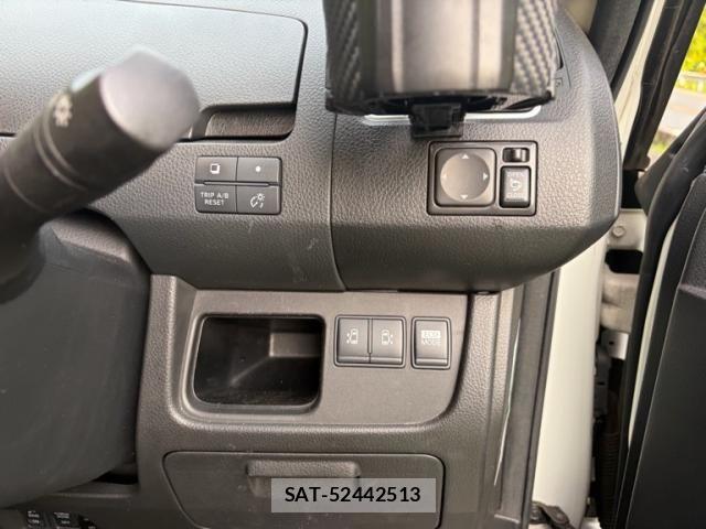 Nissan SERENA 2010-11 8316958-8