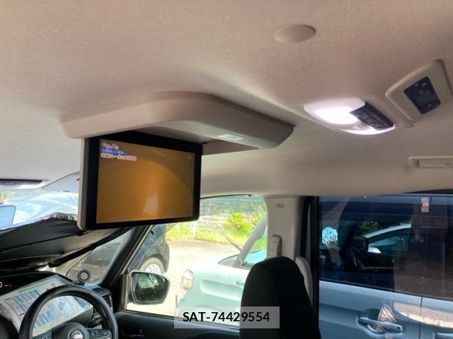 Nissan SERENA 2018-04 8316939-9