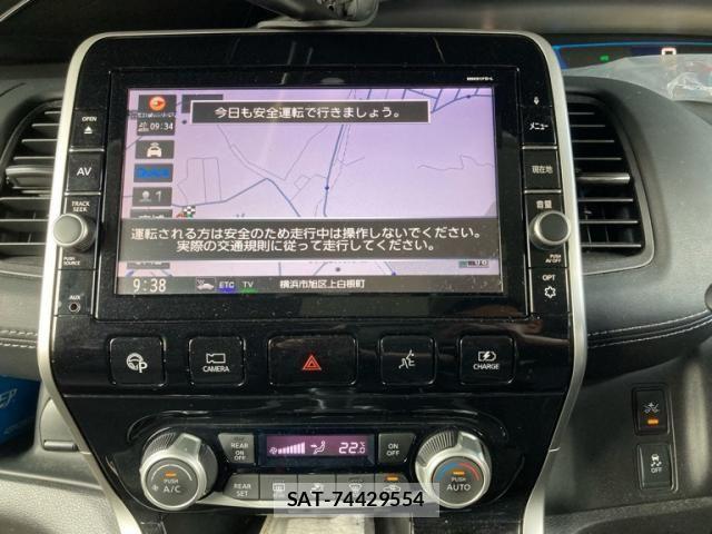 Nissan SERENA 2018-04 8316939-19