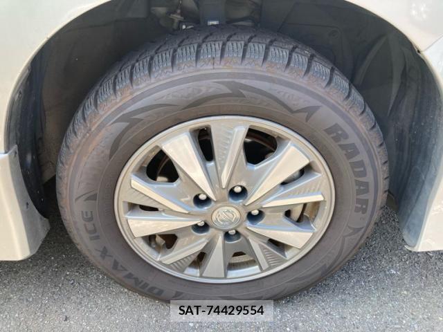 Nissan SERENA 2018-04 8316939-3