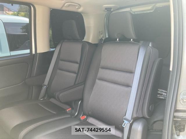 Nissan SERENA 2018-04 8316939-7