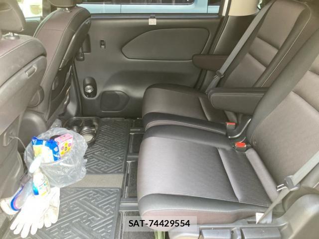 Nissan SERENA 2018-04 8316939-8