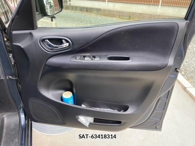 Nissan SERENA 2012-01 8316954-14