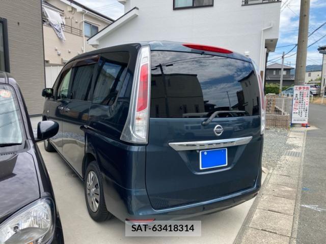 Nissan SERENA 2012-01 8316954-3