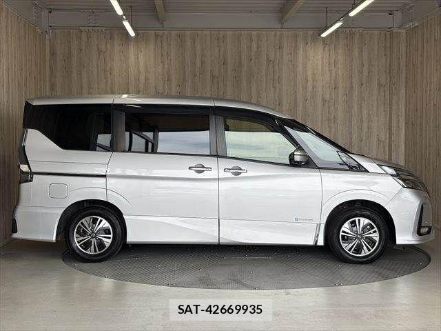 Nissan SERENA 2021-11 8316928-15