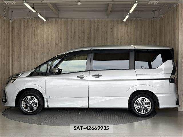 Nissan SERENA 2021-11 8316928-19