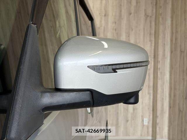 Nissan SERENA 2021-11 8316928-24