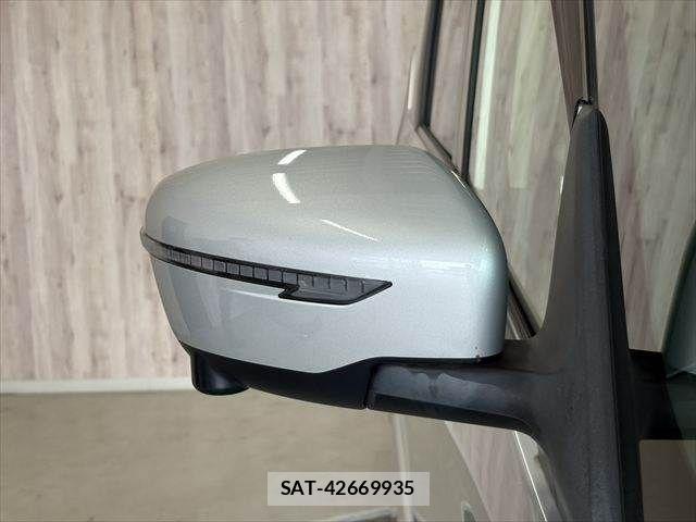 Nissan SERENA 2021-11 8316928-25