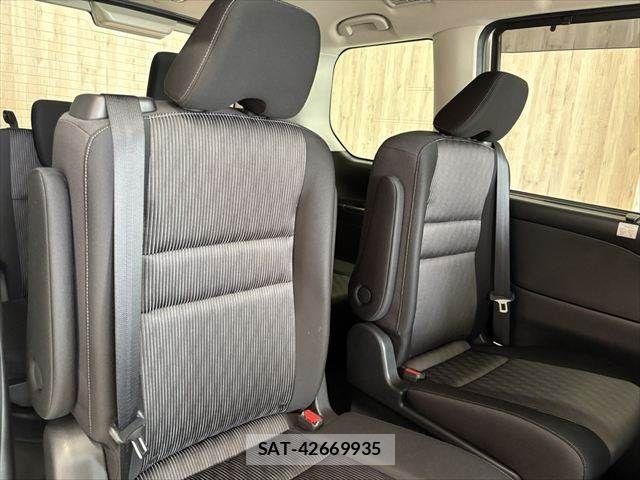Nissan SERENA 2021-11 8316928-6