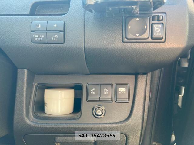 Nissan SERENA 2011-12 8316943-11