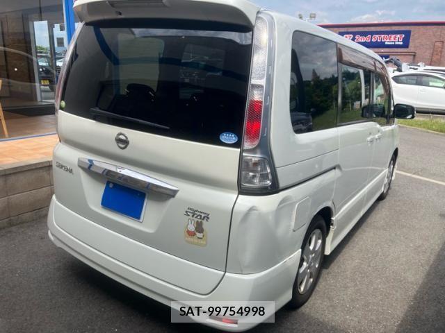 Nissan SERENA 2010-09 8316947-11