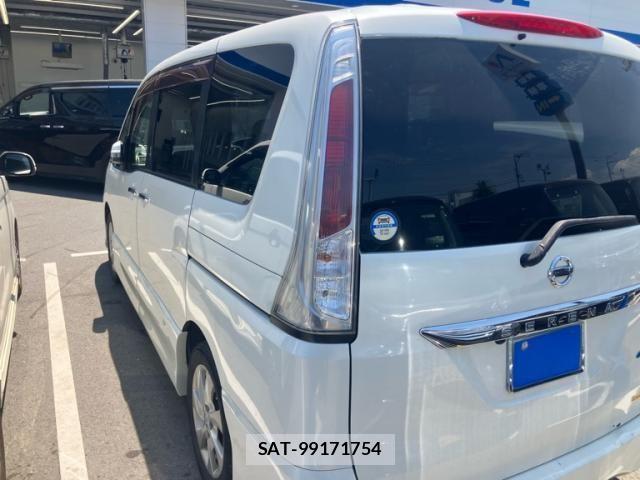 Nissan SERENA 2012-02 8316953-3
