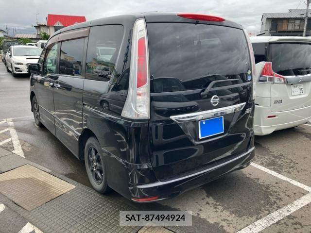 Nissan SERENA 2011-03 8316957-9