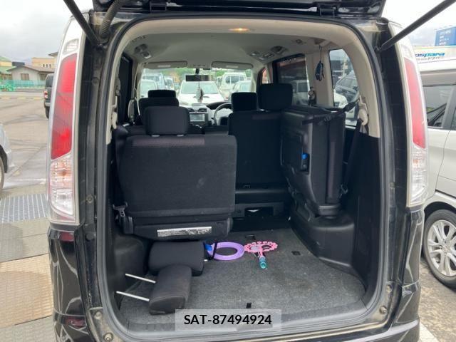 Nissan SERENA 2011-03 8316957-10
