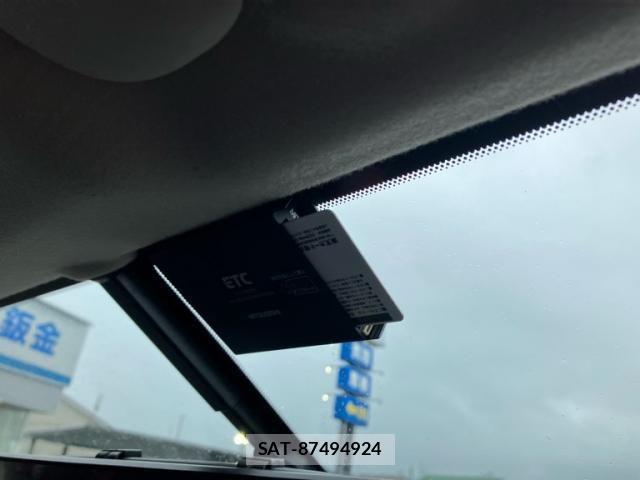 Nissan SERENA 2011-03 8316957-25