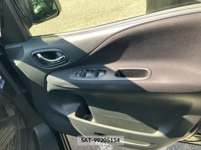 Nissan SERENA 2012-05 8316959-13