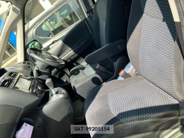 Nissan SERENA 2012-05 8316959-8