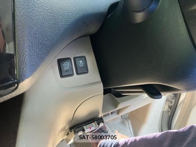 Nissan SERENA 2011-06 8316960-17