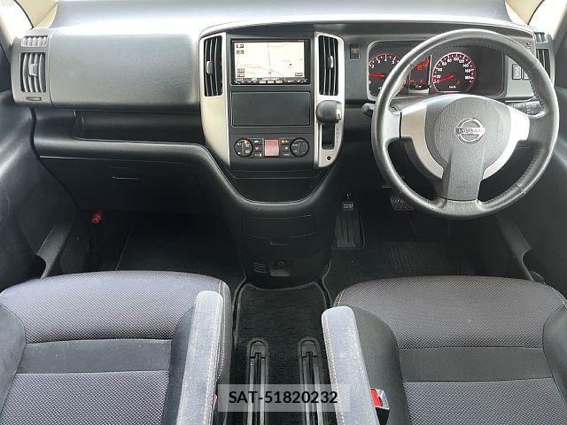 Nissan SERENA 2009-08 8316942-1