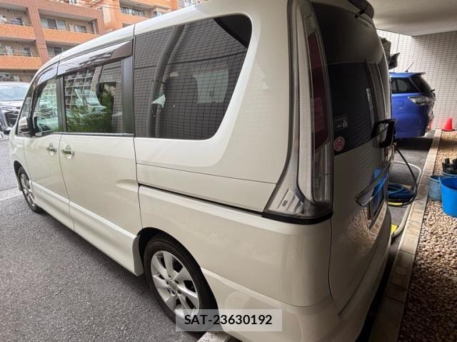 Nissan SERENA 2011-08 8316949-7
