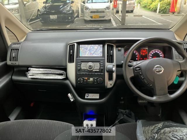 Nissan SERENA 2008-03 8316946-15