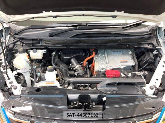 Nissan SERENA 2022-07 8316927-16