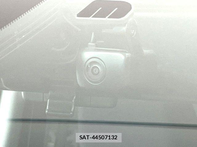 Nissan SERENA 2022-07 8316927-5