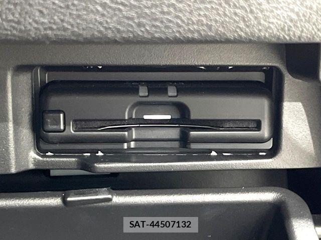 Nissan SERENA 2022-07 8316927-6