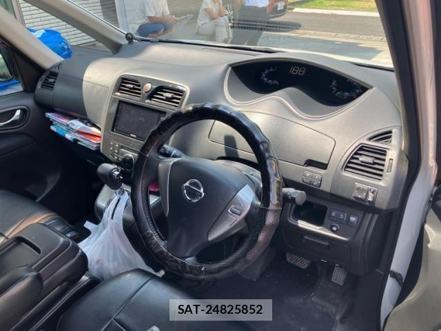 Nissan SERENA 2011-09 8337777-13