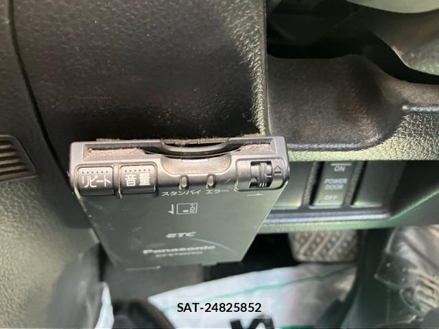 Nissan SERENA 2011-09 8337777-24