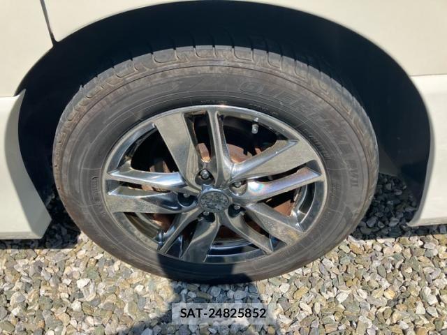 Nissan SERENA 2011-09 8337777-4