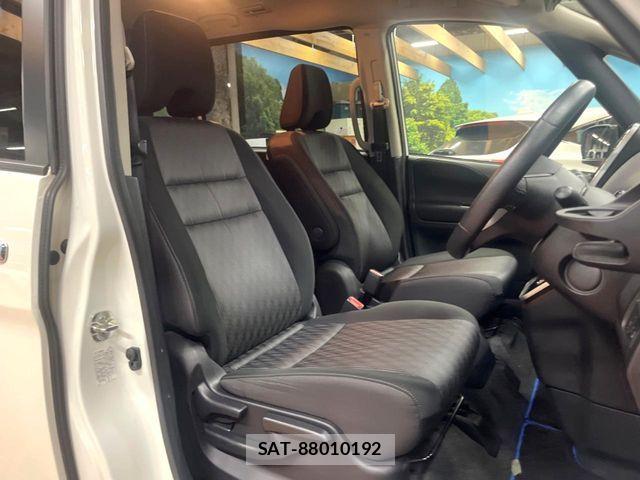 Nissan SERENA 2021-12 8337760-7