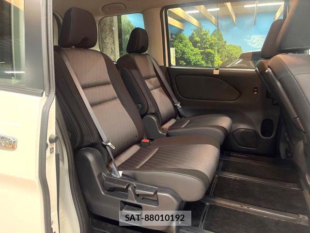 Nissan SERENA 2021-12 8337760-8