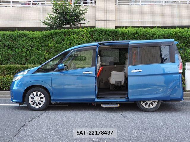 Nissan SERENA 2017-11 8337773-0