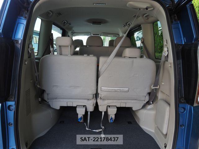 Nissan SERENA 2017-11 8337773-12