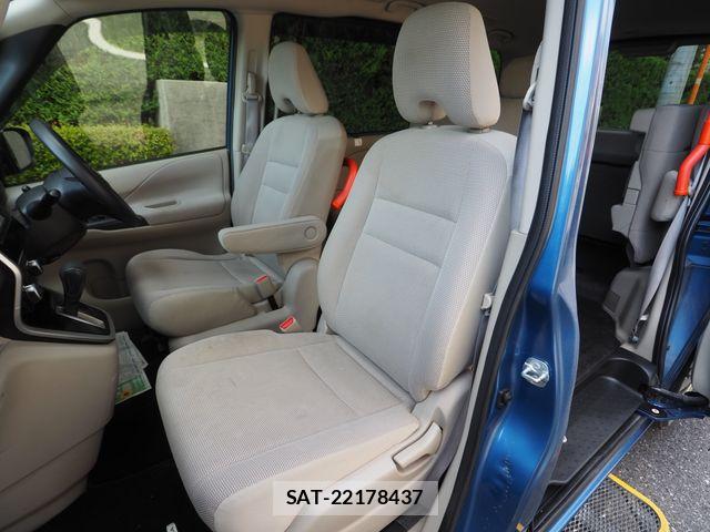 Nissan SERENA 2017-11 8337773-13