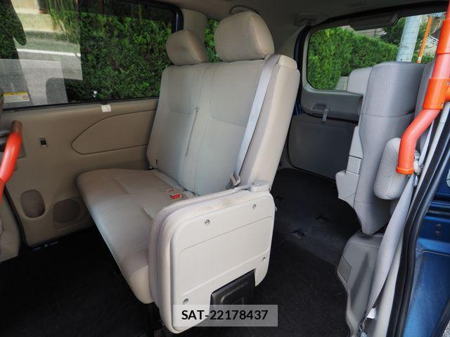 Nissan SERENA 2017-11 8337773-15