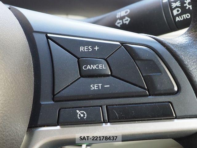 Nissan SERENA 2017-11 8337773-6