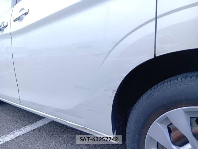 Nissan SERENA 2017-07 8337771-15