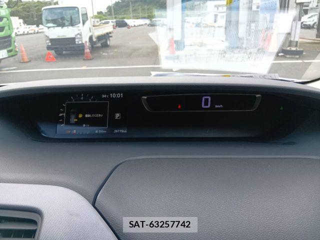 Nissan SERENA 2017-07 8337771-6